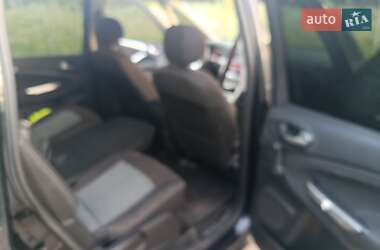 Минивэн Ford Galaxy 2011 в 