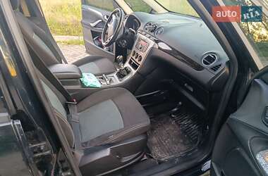 Минивэн Ford Galaxy 2011 в 