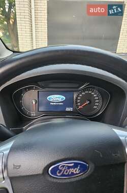 Минивэн Ford Galaxy 2014 в 