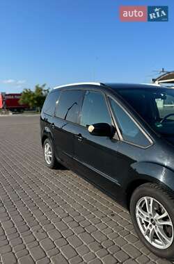 Минивэн Ford Galaxy 2010 в 