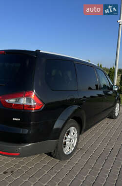 Минивэн Ford Galaxy 2010 в 