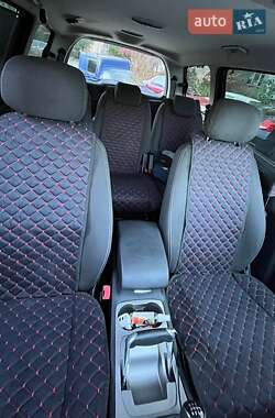 Минивэн Ford Galaxy 2010 в 