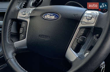 Минивэн Ford Galaxy 2013 в 