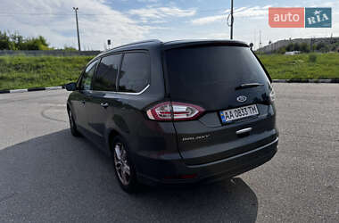 Минивэн Ford Galaxy 2017 в 
