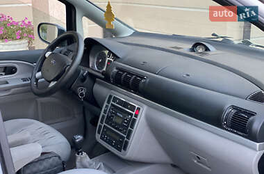 Минивэн Ford Galaxy 2001 в 