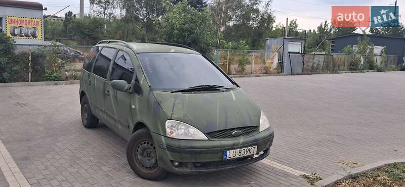 Минивэн Ford Galaxy 2000 в 