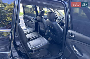 Минивэн Ford Galaxy 2010 в 