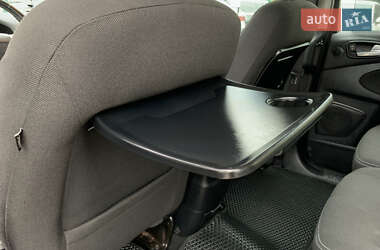 Минивэн Ford Galaxy 2010 в 