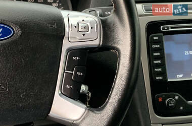 Минивэн Ford Galaxy 2010 в 