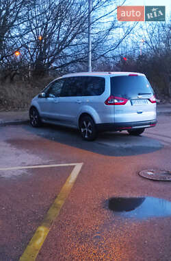 Минивэн Ford Galaxy 2010 в 
