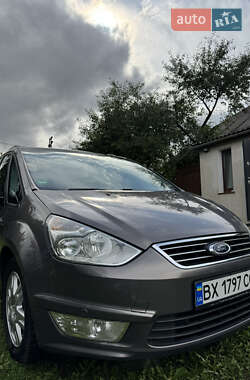 Минивэн Ford Galaxy 2011 в 
