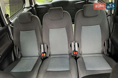 Минивэн Ford Galaxy 2011 в 