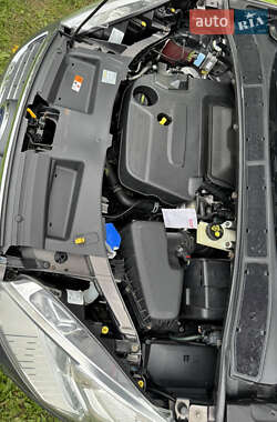 Минивэн Ford Galaxy 2011 в 
