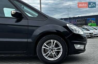 Минивэн Ford Galaxy 2010 в 