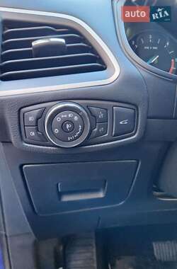 Минивэн Ford Galaxy 2016 в 