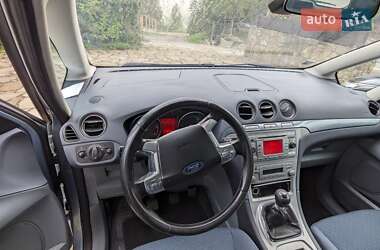 Минивэн Ford Galaxy 2007 в 