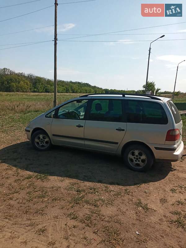 Мінівен Ford Galaxy 2002 в Краматорську