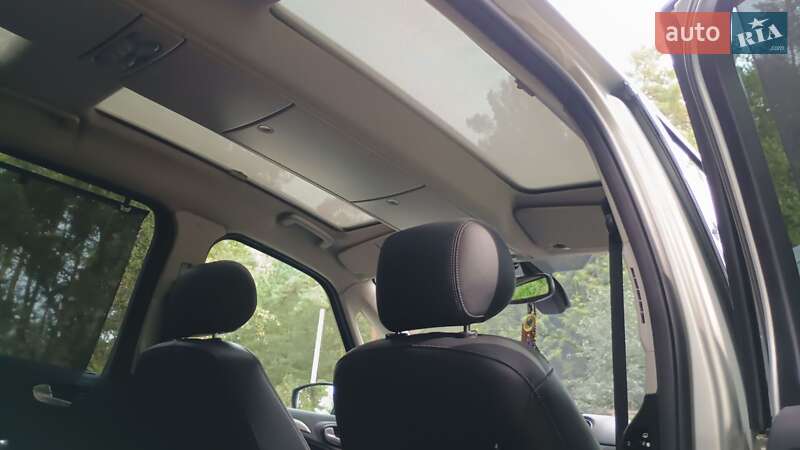 Мінівен Ford Galaxy 2008 в Новояворівську
