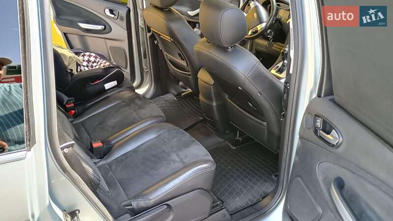 Мінівен Ford Galaxy 2008 в Новояворівську