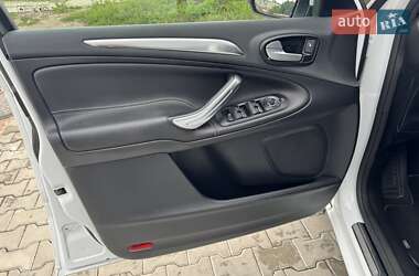 Мінівен Ford Galaxy 2011 в 