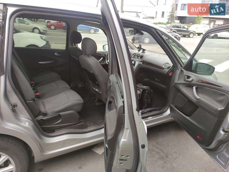 Мінівен Ford Galaxy 2009 в Києві