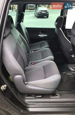 Минивэн Ford Galaxy 2004 в 