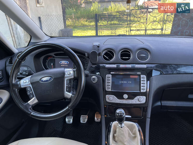 Минивэн Ford Galaxy 2010 в Долине фото 3 Минивэн Ford Galaxy 2010 в Долине