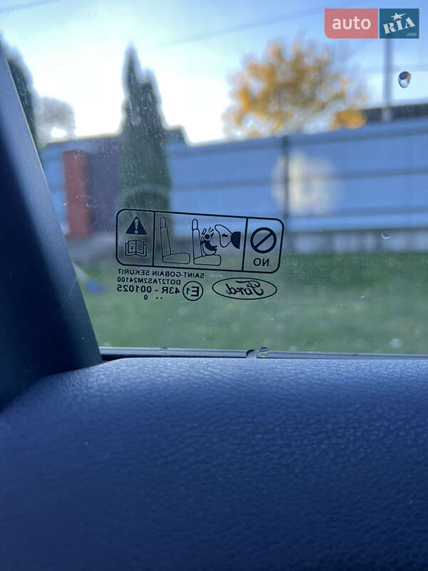 Мінівен Ford Galaxy 2010 в Сарнах