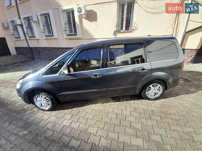 Минивэн Ford Galaxy 2008 в Черновцах