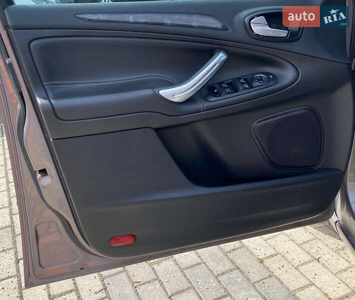 Минивэн Ford Galaxy 2013 в Ровно