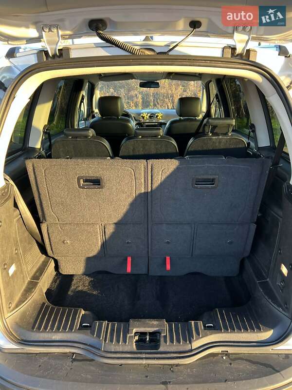 Мінівен Ford Galaxy 2013 в Дрогобичі