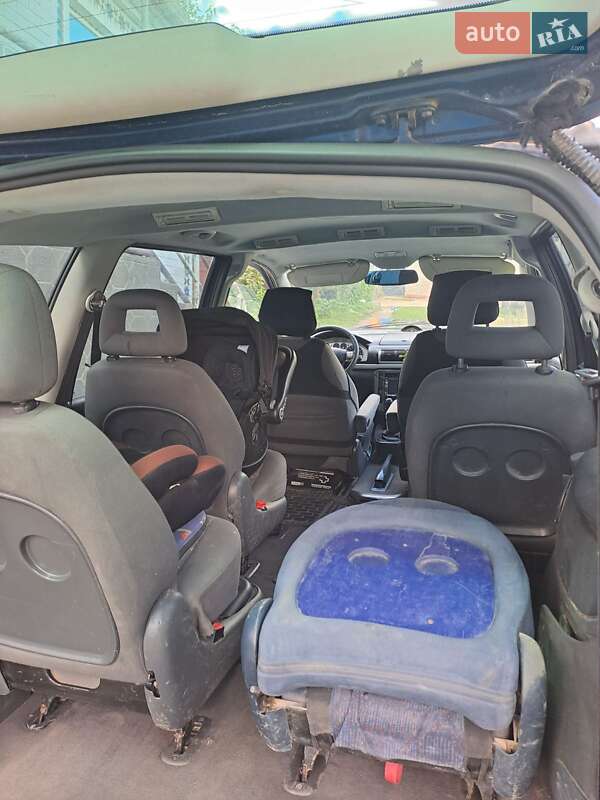 Мінівен Ford Galaxy 2001 в Кам'янець-Подільському