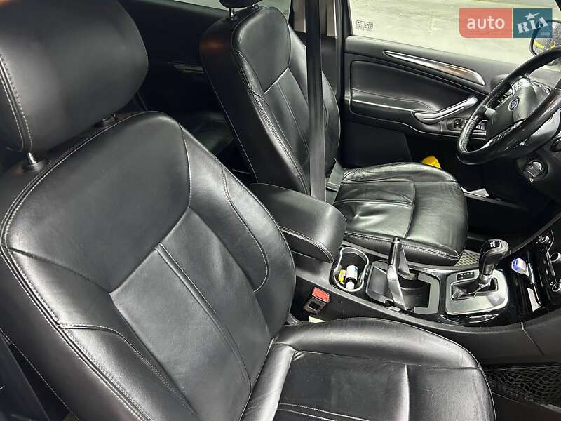 Минивэн Ford Galaxy 2014 в Черновцах