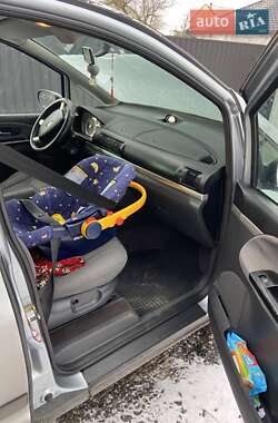 Минивэн Ford Galaxy 2004 в Ратным