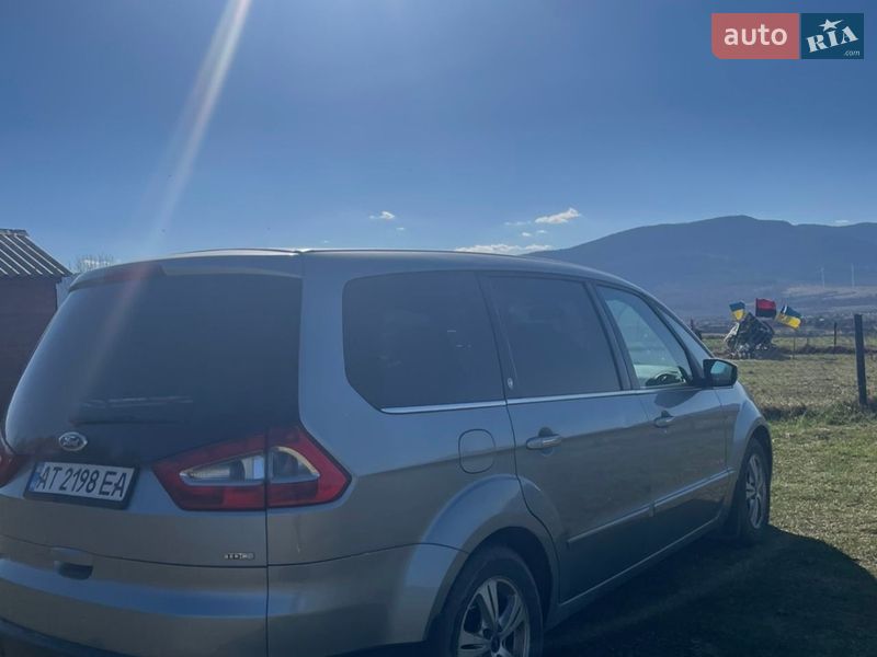 Минивэн Ford Galaxy 2007 в Выгоде