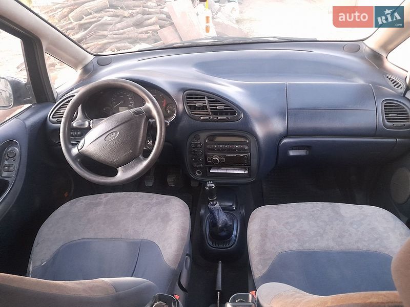 Ford Galaxy 2000