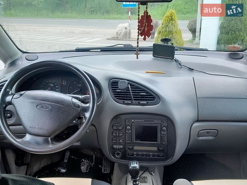 Минивэн Ford Galaxy 1999 в Долине