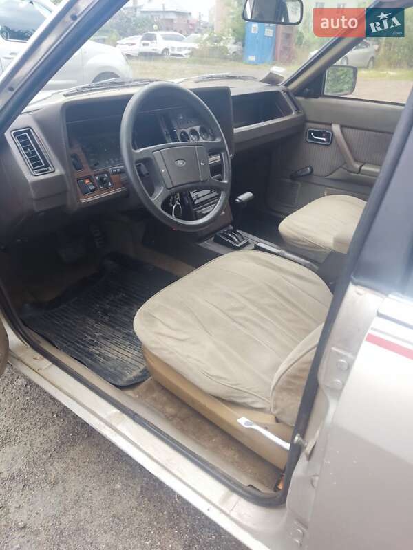 Седан Ford Granada 1984 в Львове