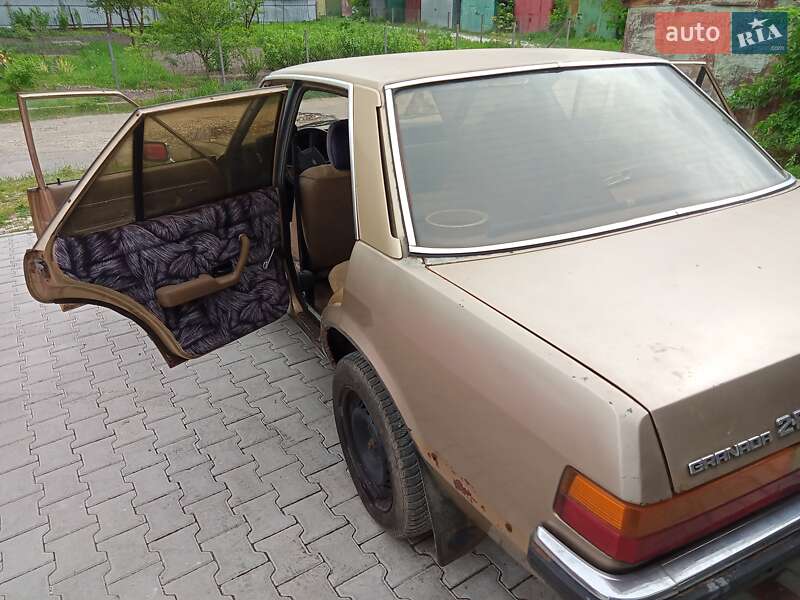 Седан Ford Granada 1979 в Дубно