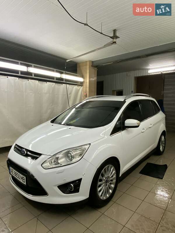 Мінівен Ford Grand C-Max 2015 в Кам'янському
