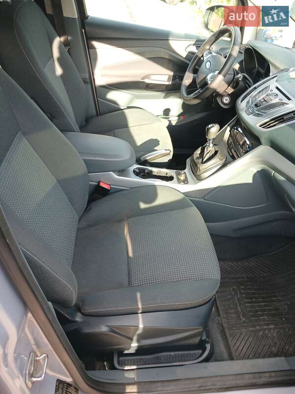 Мінівен Ford Grand C-Max 2010 в Дніпрі