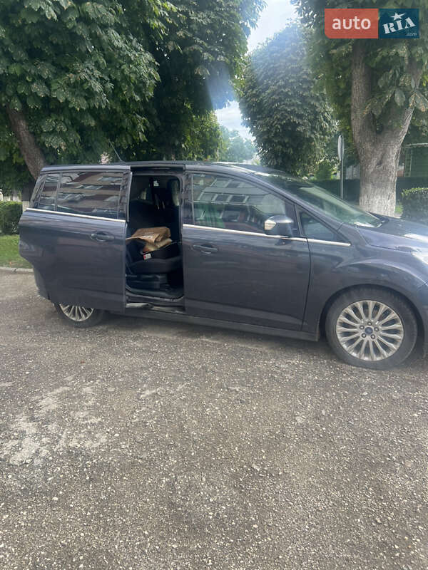 Мінівен Ford Grand C-Max 2014 в Чернівцях