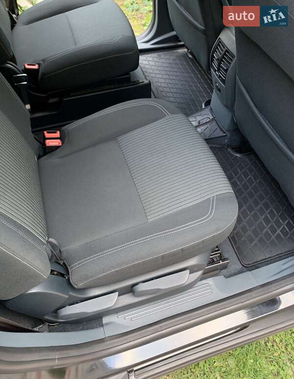 Минивэн Ford Grand C-Max 2013 в Луцке