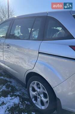 Минивэн Ford Grand C-Max 2012 в 