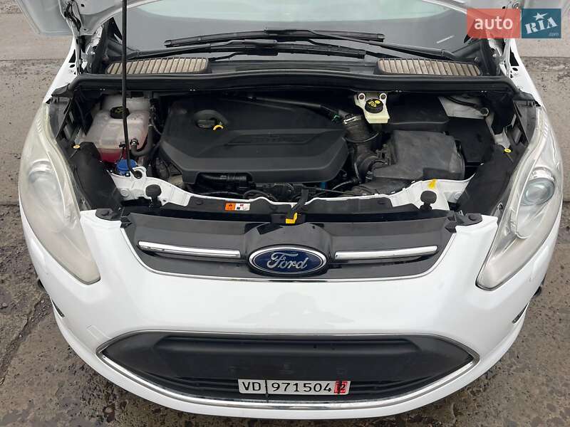 Минивэн Ford Grand C-Max 2012 в Ужгороде