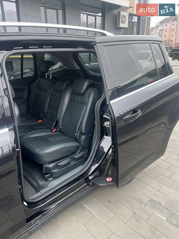 Мінівен Ford Grand C-Max 2011 в Луцьку