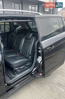 Минивэн Ford Grand C-Max 2011 в 