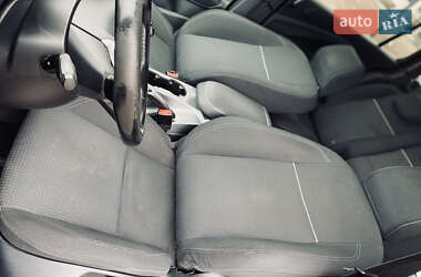 Минивэн Ford Grand C-Max 2012 в 