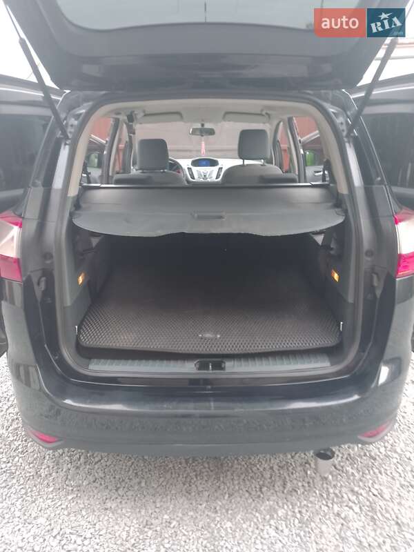 Минивэн Ford Grand C-Max 2011 в Городке