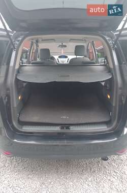 Минивэн Ford Grand C-Max 2011 в 